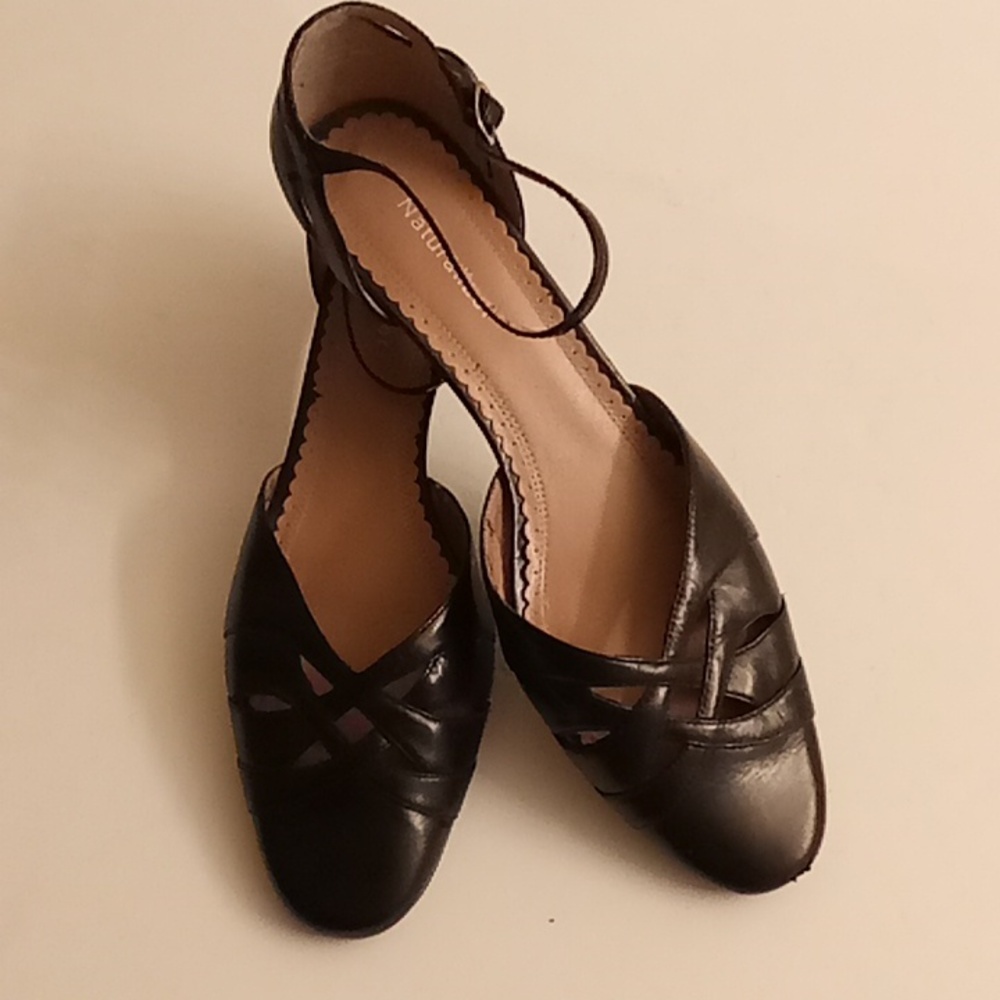 Naturalizer Leather Size 8.5 W Black Color Ankle Straps Shoes GY